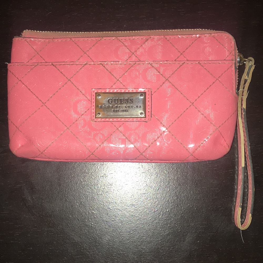 Guess Pink Wallet💗💞